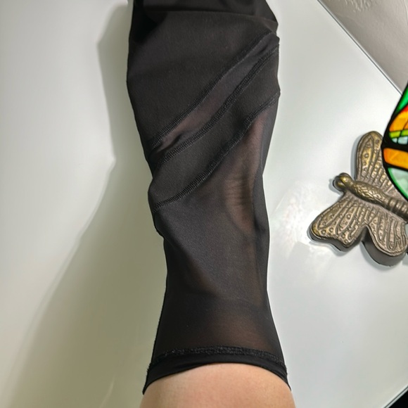 90 Degrees & Old Navy black leggings 2 piece bundle S - Picture 5 of 12